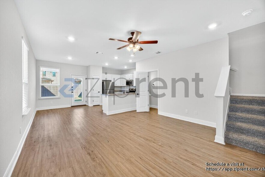 Building Photo - 13827 Enzo Gate