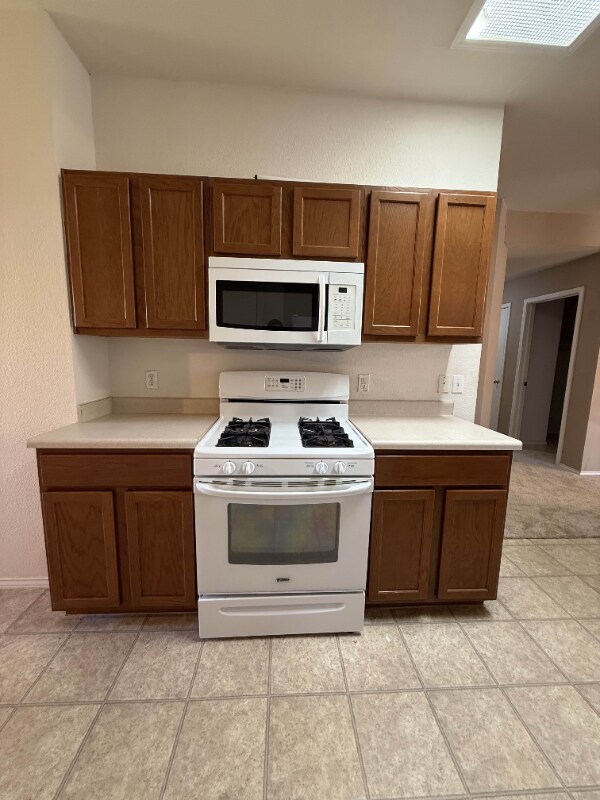 Building Photo - 203 Brooke St