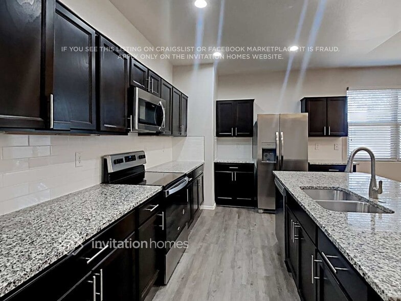 Building Photo - 3019 W Jessica Ln