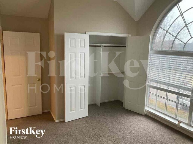 Building Photo - 2329 Bent Brook Dr