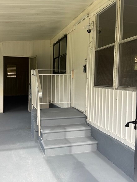 Building Photo - 9920 SE 119th Ln