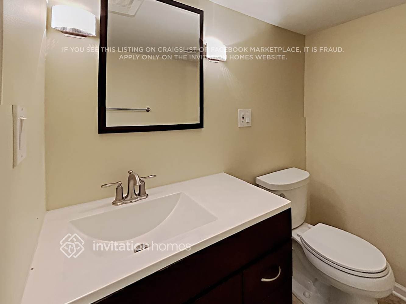 Building Photo - 557 Sumac Rd