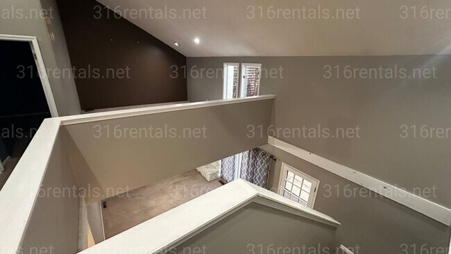 Building Photo - $1590 - 3 bedroom / 2.5 bathroom - Single ...