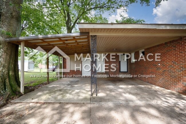 Building Photo - 104 Edinburgh Dr
