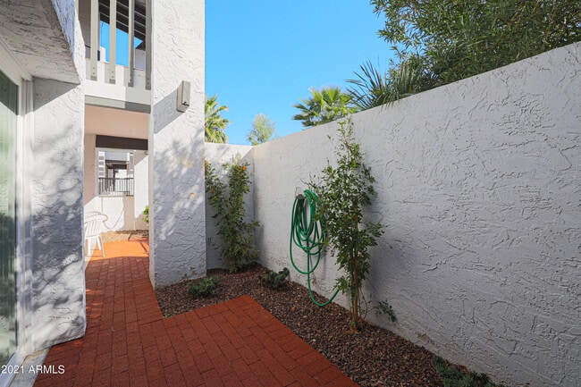 Building Photo - 3640 N 70th St