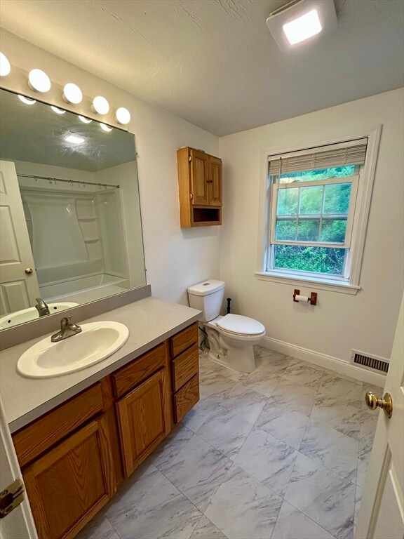 Building Photo - 35 Fox Meadow Dr