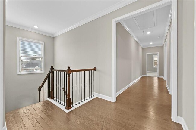 Building Photo - 4832 Miller Ridge Blvd