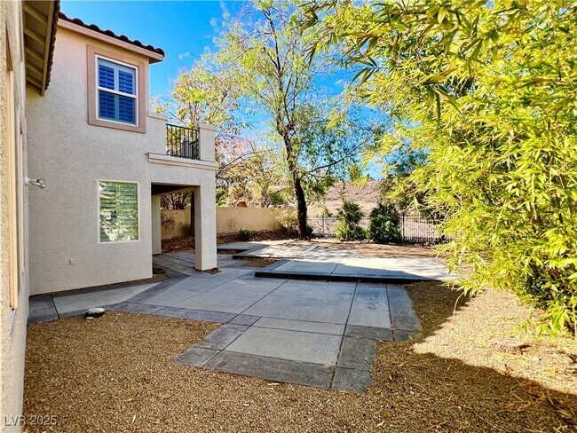 Building Photo - 1605 Ravanusa Dr
