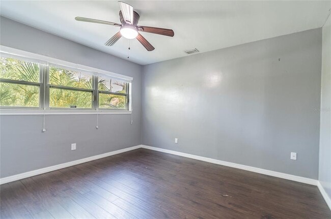 Building Photo - 303 Wildwood Way