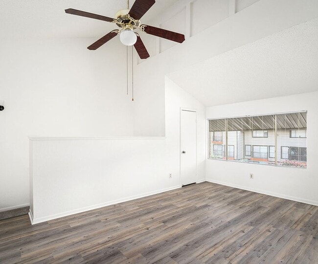 Building Photo - 2111 Holly Hall St