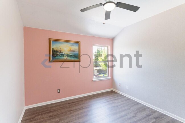 Building Photo - 18421 Shallow Pool Dr