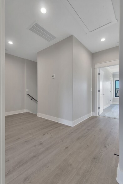 Building Photo - 1435 Doc Johns Blvd