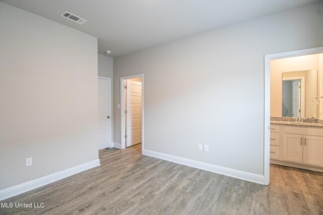 Building Photo - 5209 Fairbury Way