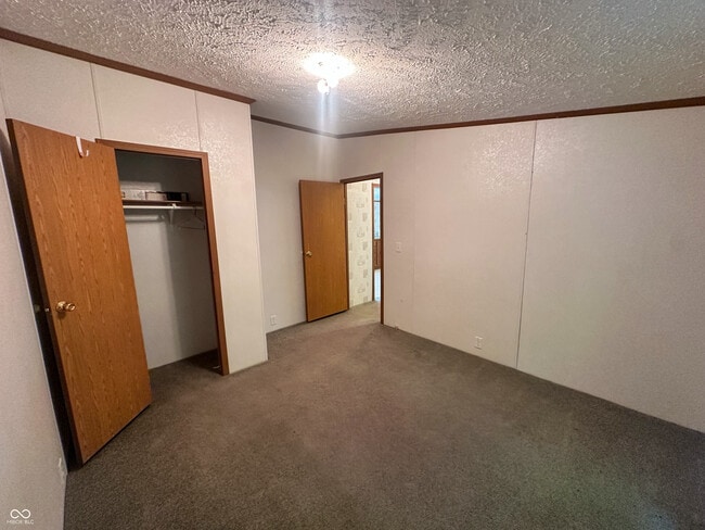 Building Photo - 6081 S County Rd 425 E