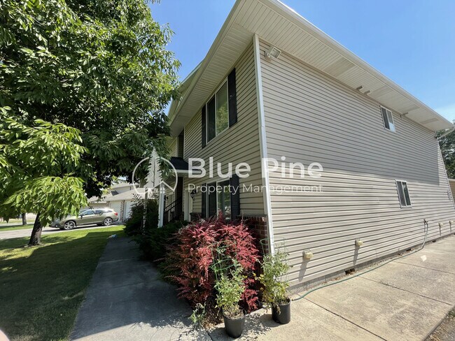 Building Photo - 3156 Chasewood Dr