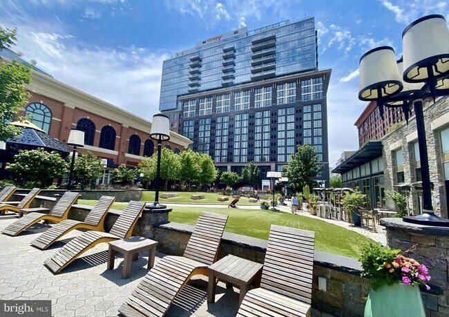 Building Photo - 11710 Old Georgetown Rd