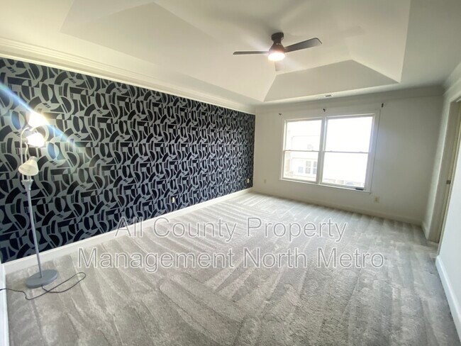 Building Photo - 3911 High Dove Way SW