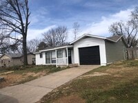 Building Photo - 1525 Acorn Dr