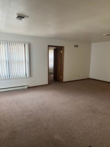 Building Photo - 8641 S Market Pl