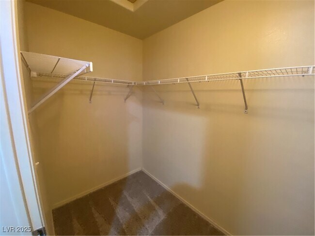 Building Photo - 3945 Bayamon St