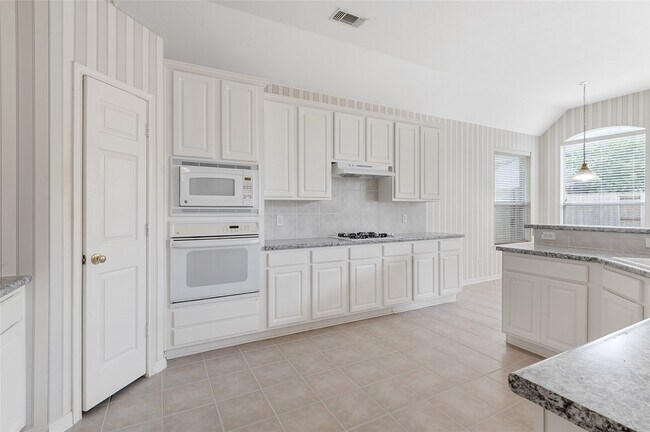 Building Photo - 18407 Timber Strand Dr