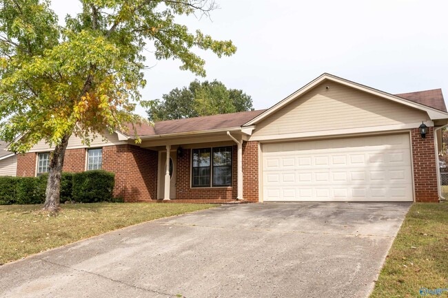 Building Photo - 107 Bridgestone Dr NE