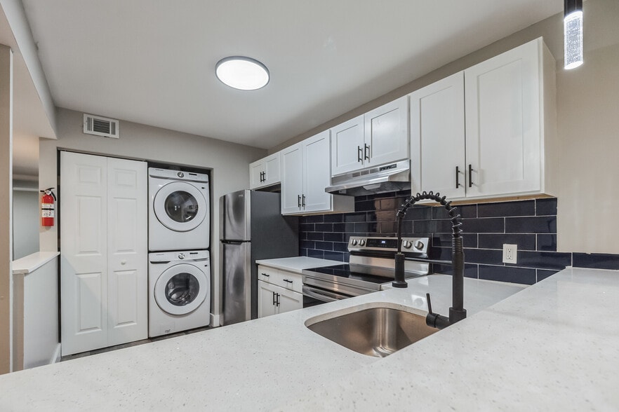 Building Photo - The Abner