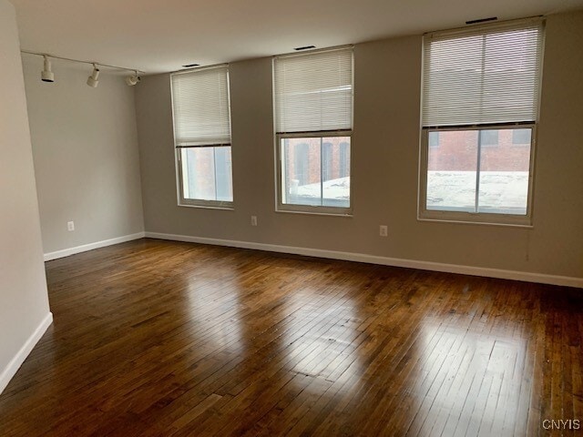 Building Photo - 309 S Franklin St