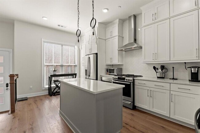 Building Photo - 4217 Deming Cir