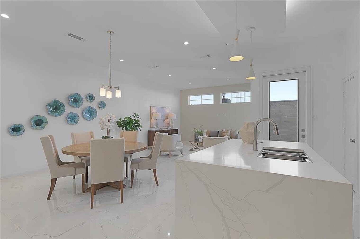 Building Photo - 2926 El Fenice Ln