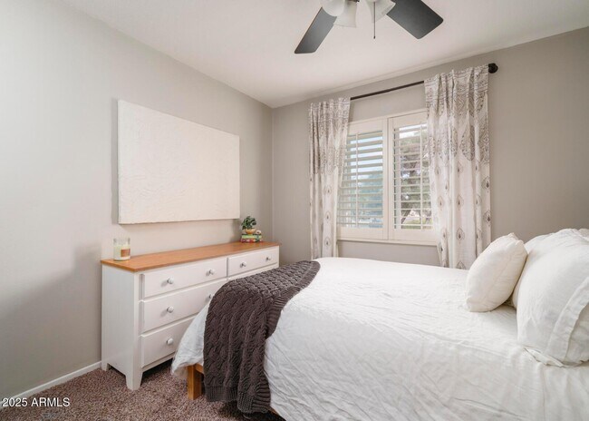 Building Photo - 4001 E Campbell Ave