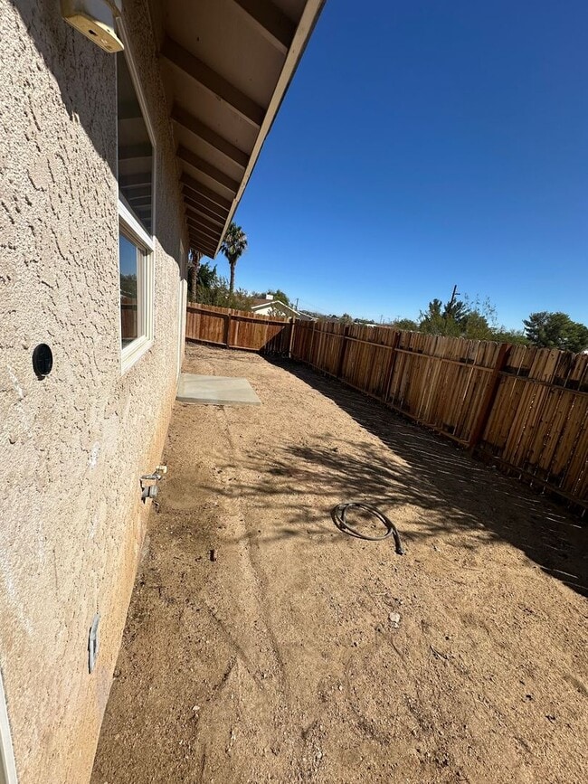 Building Photo - 61859 Desert Air Rd