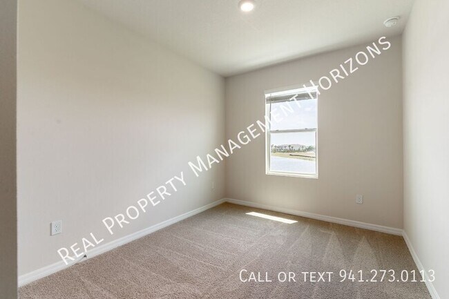 Building Photo - 17769 Crescent Moon Lp
