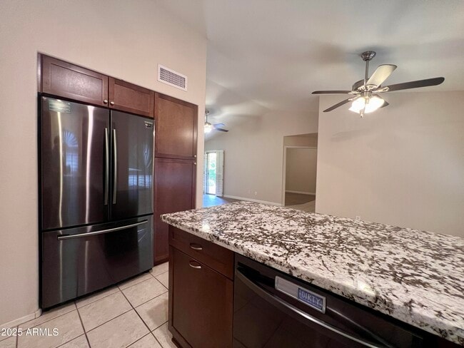 Building Photo - 4619 E Adobe Dr