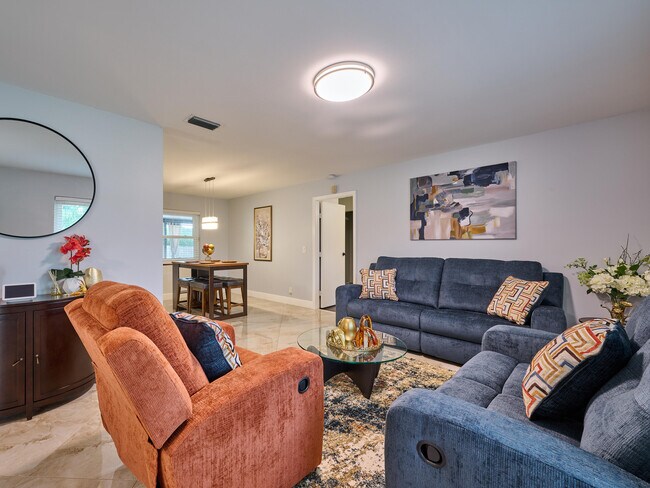 Building Photo - 1267 Summerwood Cir