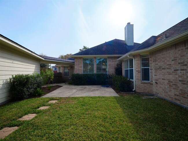 Building Photo - 7626 Painton Ln