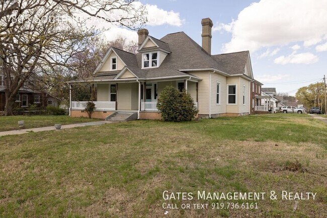 Building Photo - 805 S Broad St