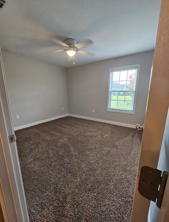 Building Photo - 405 Coney Ct