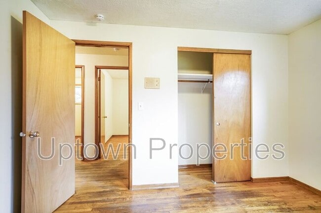 Building Photo - 9370 SW Killarney Ln