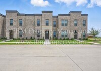 Building Photo - 2120 Dena Dr