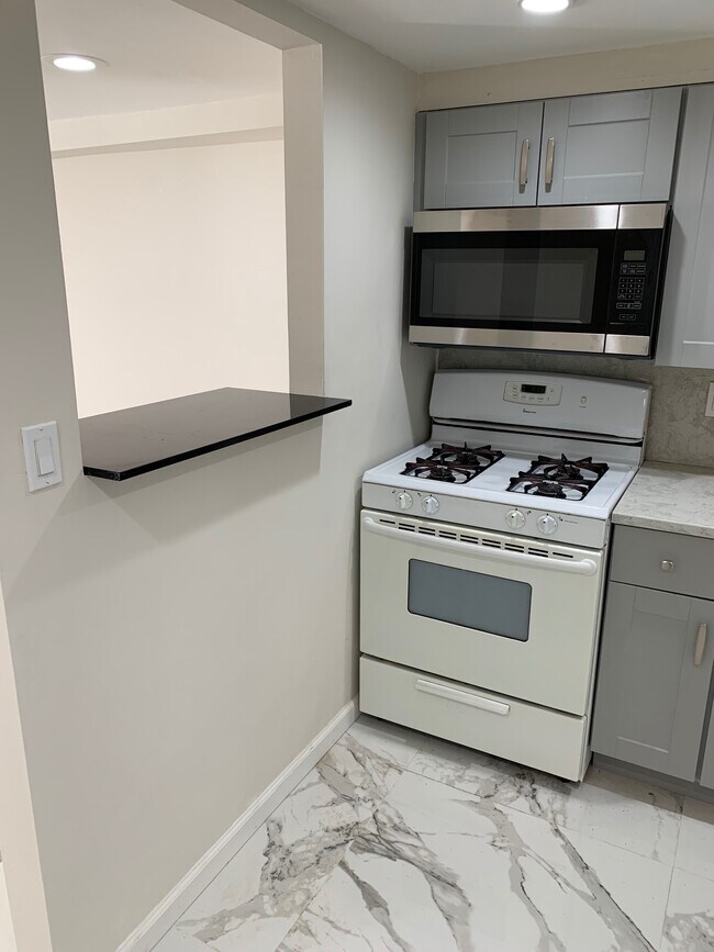 KITCHEN - 9924 67th Ave