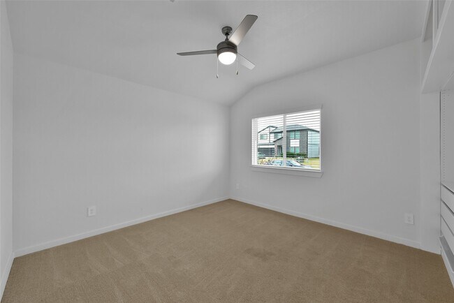 Building Photo - 14213 Wonder Lake Ln