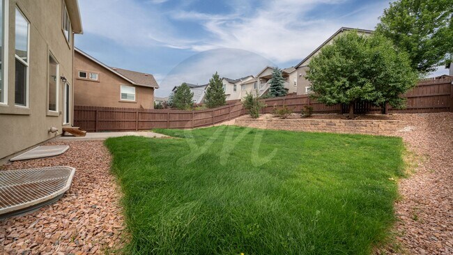 Building Photo - 10825 Fossil Dust Dr