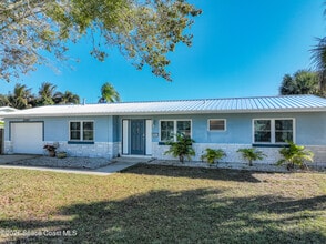 Building Photo - 2140 Emerald Ct