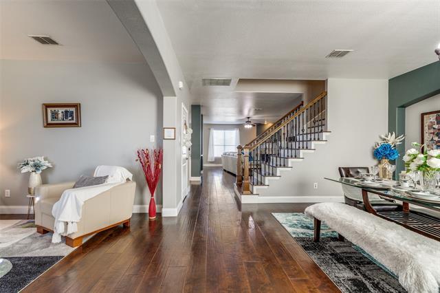 Building Photo - 1427 Hanover Ln