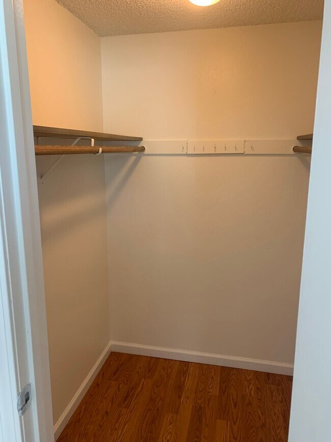 Building Photo - Gary Apartments | Two Bedroom Townhouse Un...