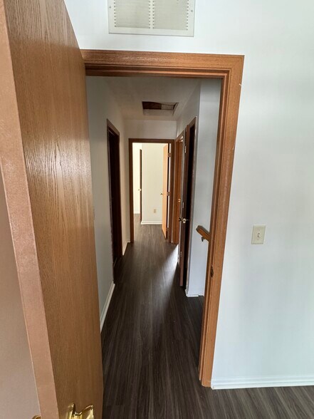 Hallway - 3766 Dunlane Ct