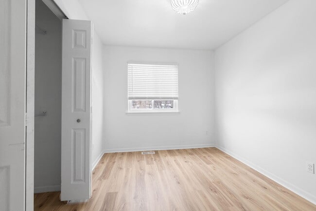 Building Photo - 655 Ferndale Ave