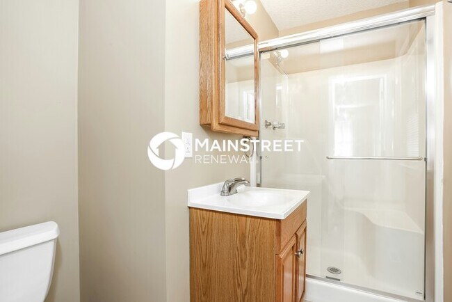 Building Photo - 3 Bedroom Pet-Friendly Home in Belton, MO with Main Street Renewal