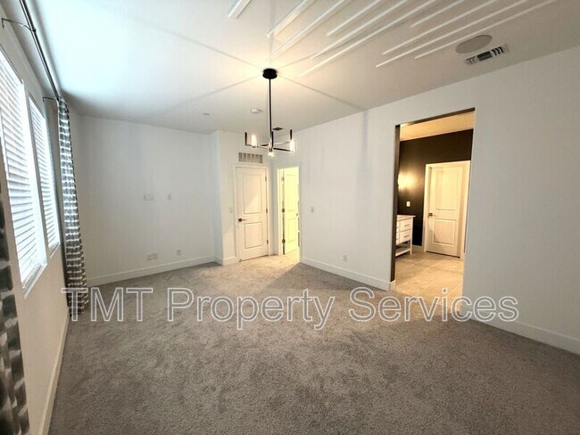 Building Photo - 12256 Alamosa Dr